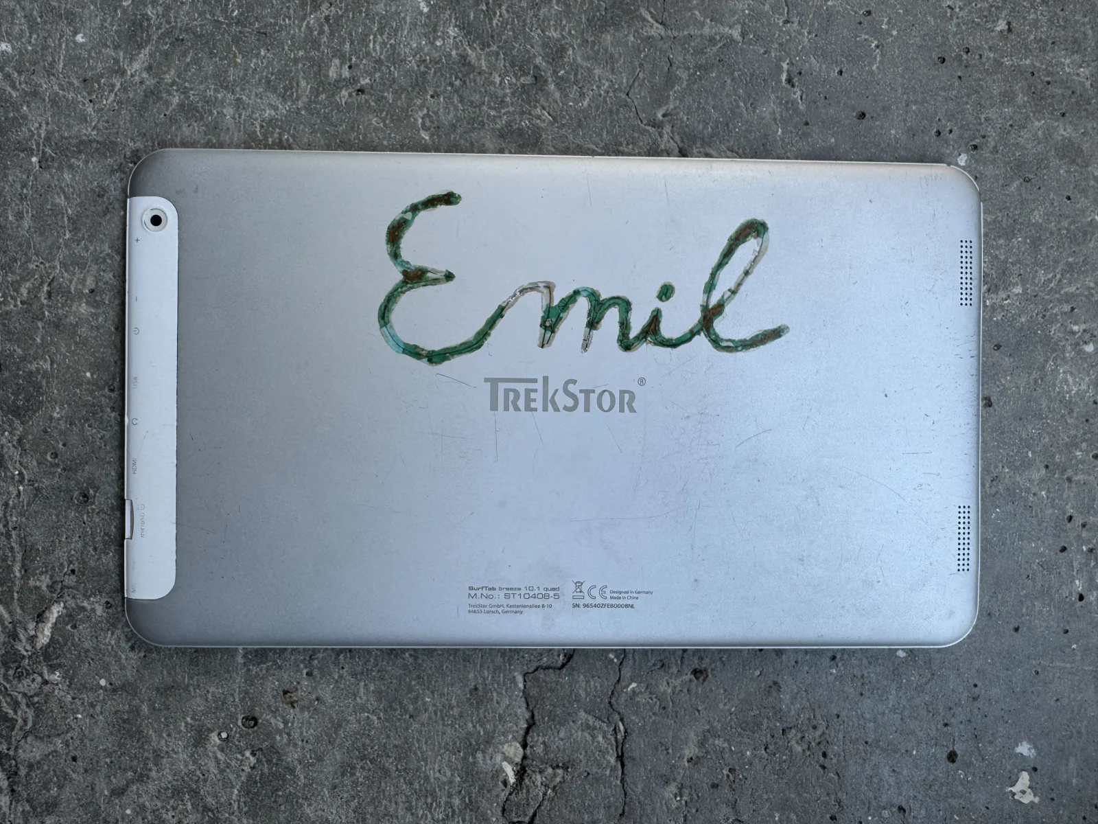 The back of the TrekStor tablet, labeled with Emil's name